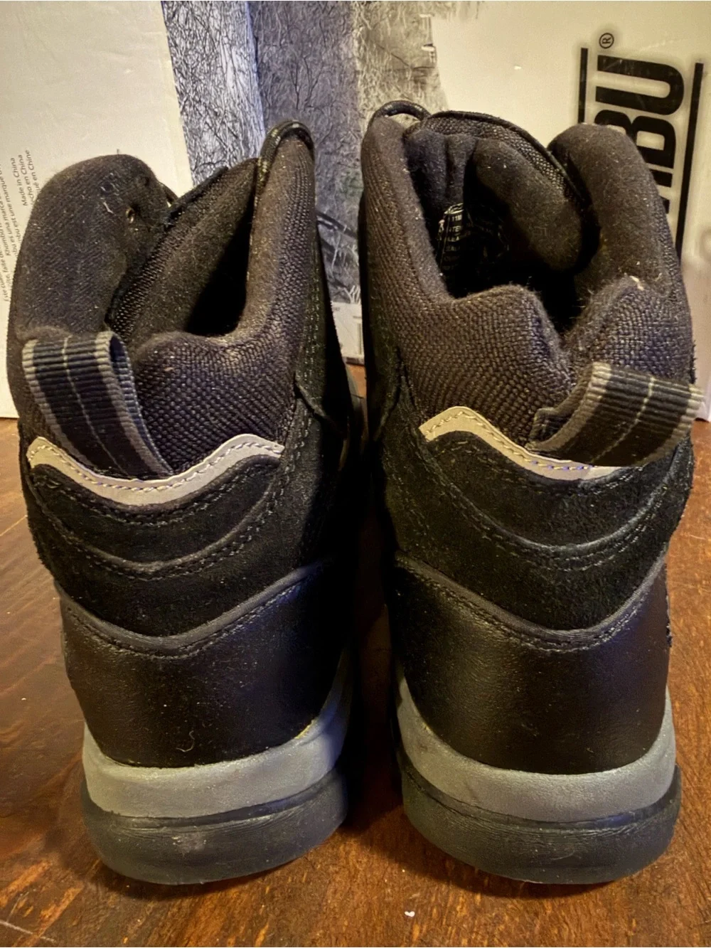 Khombu Black Insulated Snow Boots - Size 11M